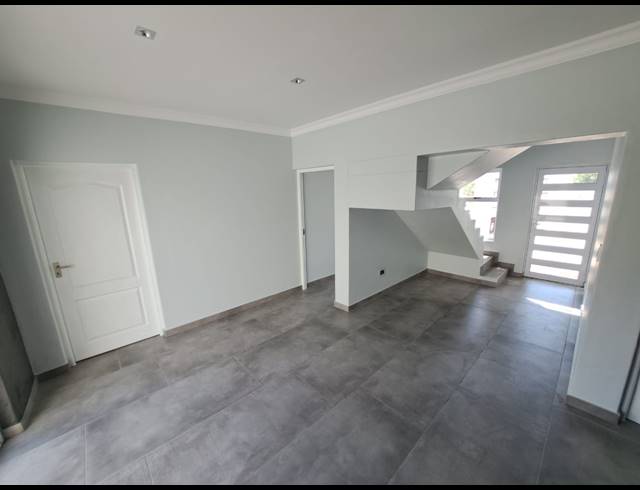 3 BEDROOM HOUSE FOR SALE IN PORT OWEN